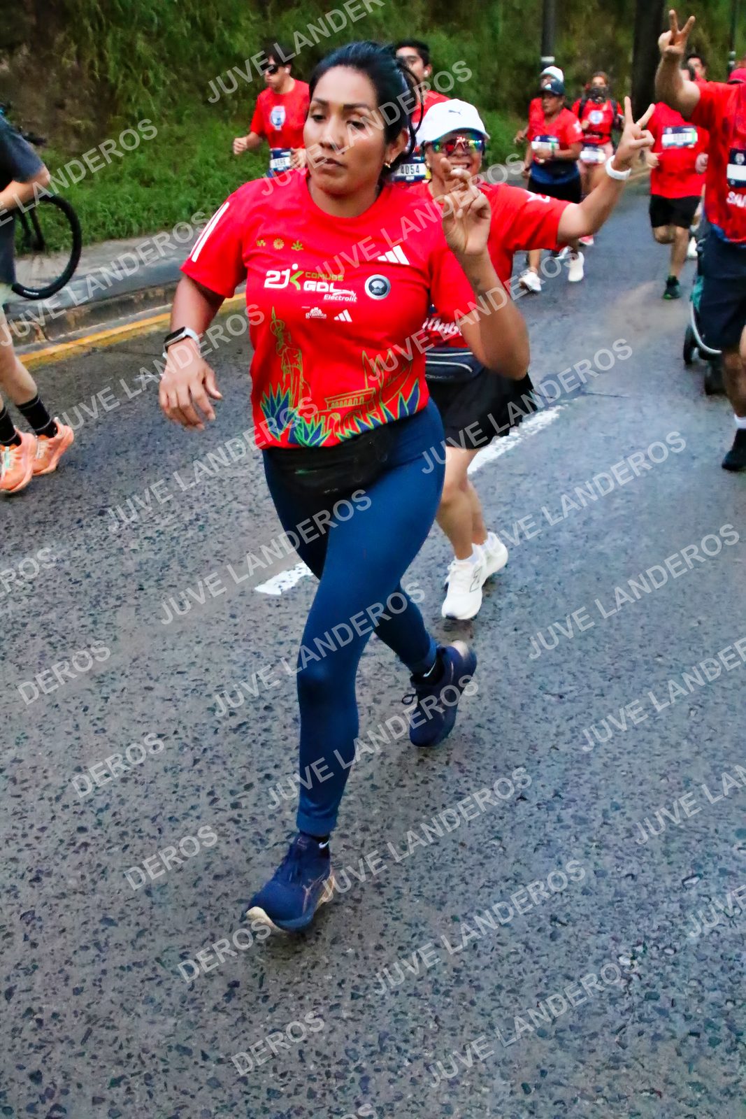 Foto de la CARRERA BIMBO GLOBAL RACE GUADALAJARA en Centro Comercial Andares, Blvd. Puerta de Hierro 4965, Zapopan a las 04:48