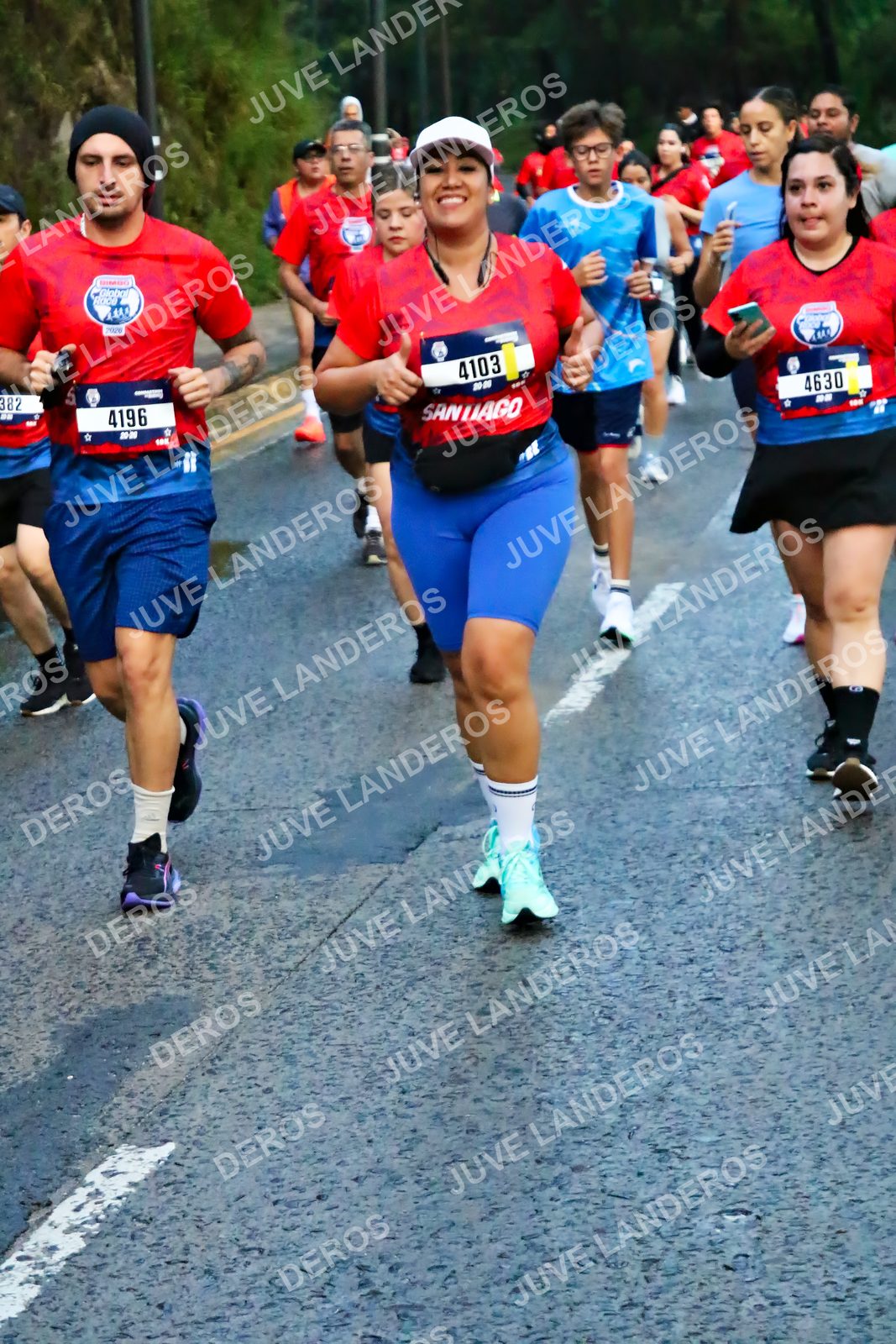 Foto de la CARRERA BIMBO GLOBAL RACE GUADALAJARA en Centro Comercial Andares, Blvd. Puerta de Hierro 4965, Zapopan a las 04:52 · dorsal 4630, 4103, 4196, 382