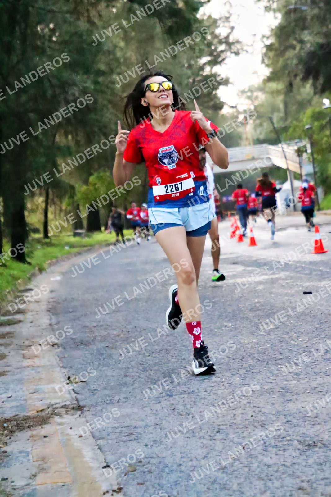 Foto de la CARRERA BIMBO GLOBAL RACE GUADALAJARA en Centro Comercial Andares, Blvd. Puerta de Hierro 4965, Zapopan a las 04:56 · dorsal 2267