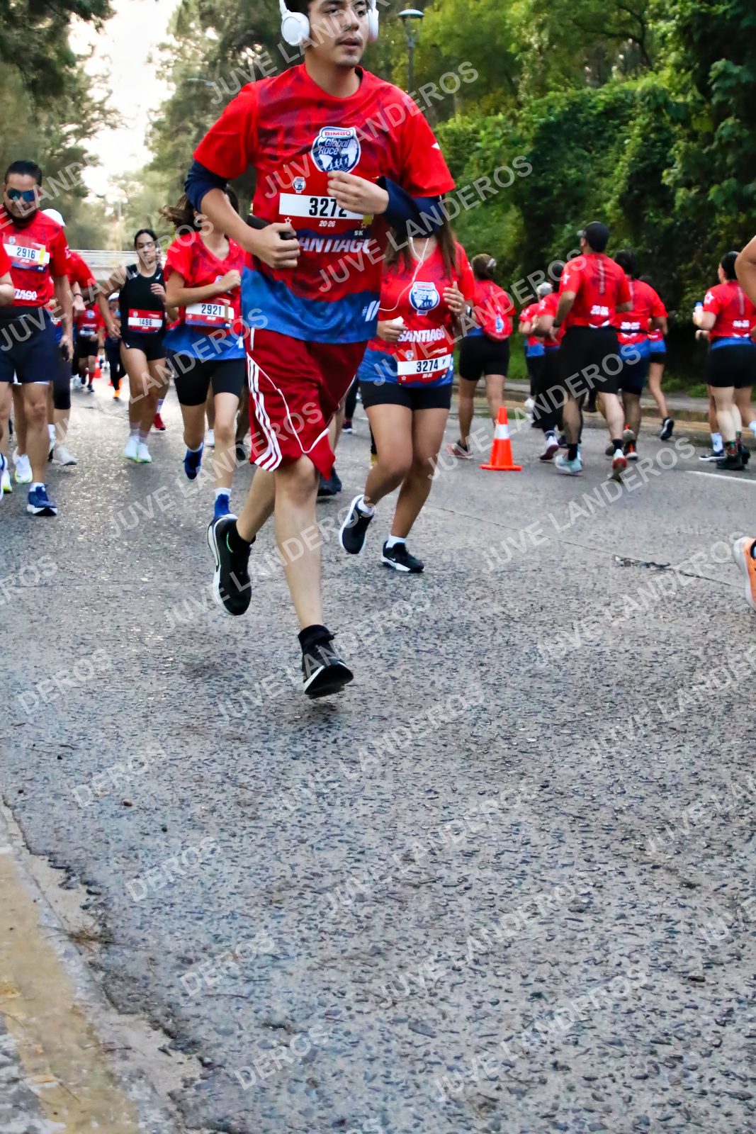 Foto de la CARRERA BIMBO GLOBAL RACE GUADALAJARA en Centro Comercial Andares, Blvd. Puerta de Hierro 4965, Zapopan a las 07:01 · dorsal 3274, 2916, 2921, 3272