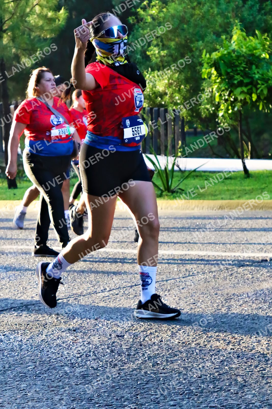 Foto de la CARRERA BIMBO GLOBAL RACE GUADALAJARA en Centro Comercial Andares, Blvd. Puerta de Hierro 4965, Zapopan a las 07:25 · dorsal 5561, 2881