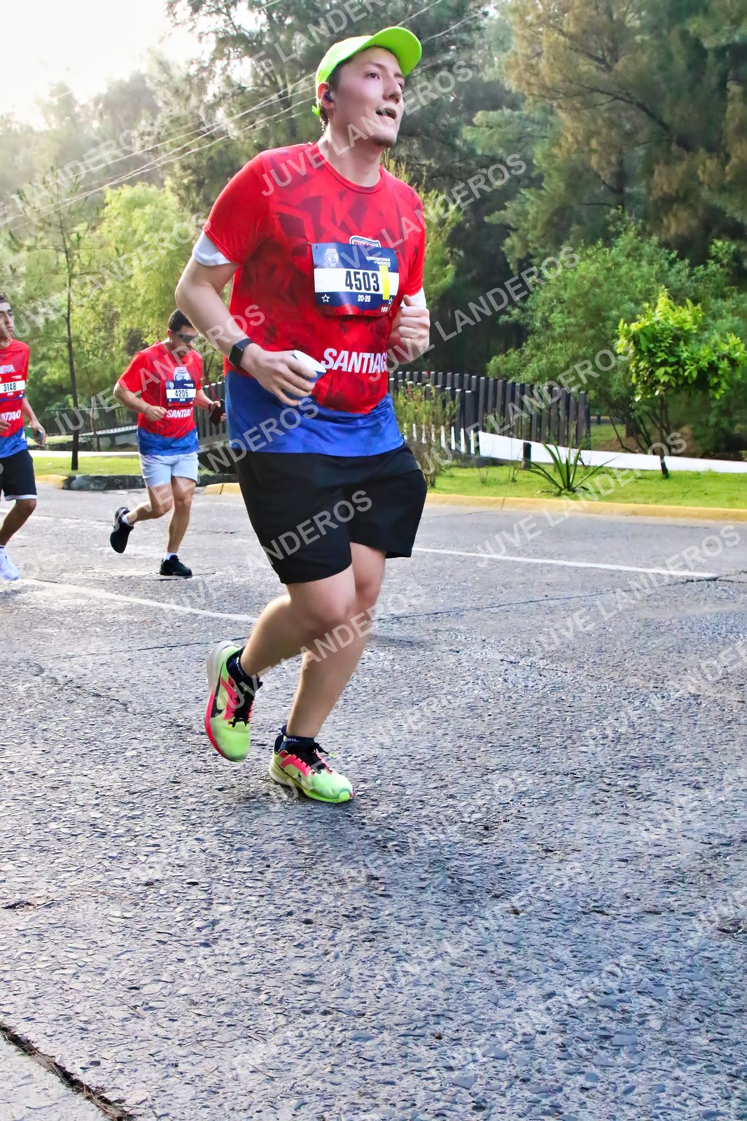 Foto de la CARRERA BIMBO GLOBAL RACE GUADALAJARA en Centro Comercial Andares, Blvd. Puerta de Hierro 4965, Zapopan a las 07:42 · dorsal 4503, 4205, 3148