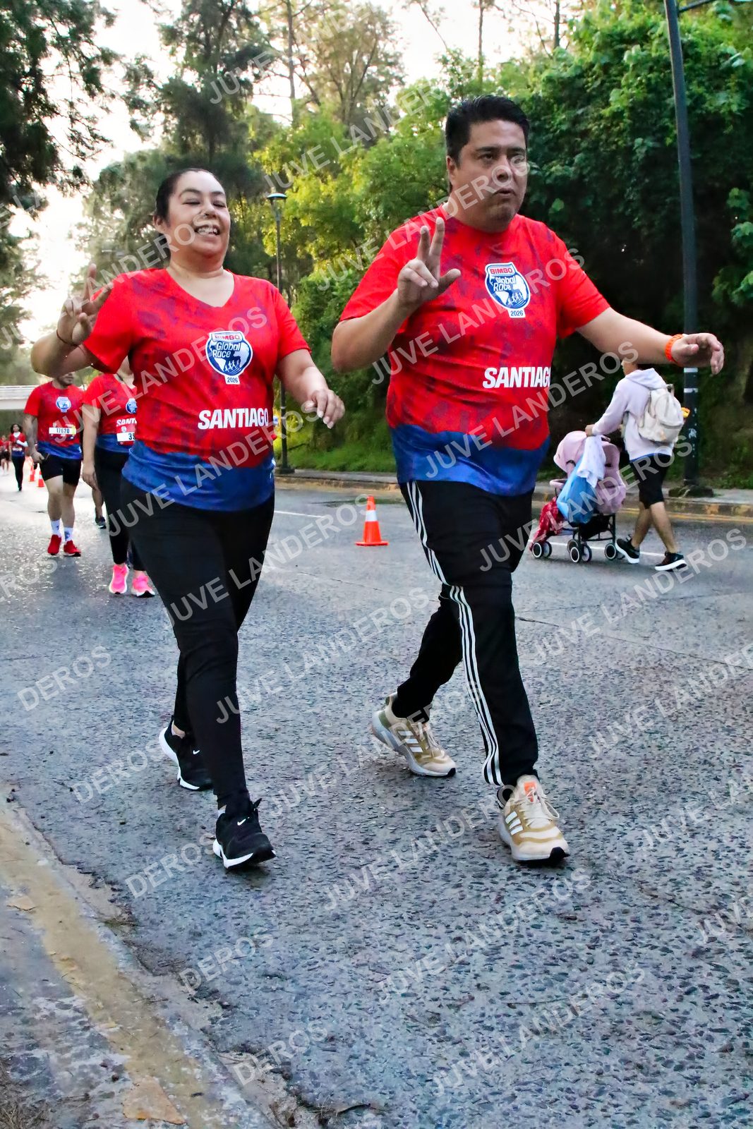 Foto de la CARRERA BIMBO GLOBAL RACE GUADALAJARA en Centro Comercial Andares, Blvd. Puerta de Hierro 4965, Zapopan a las 07:10