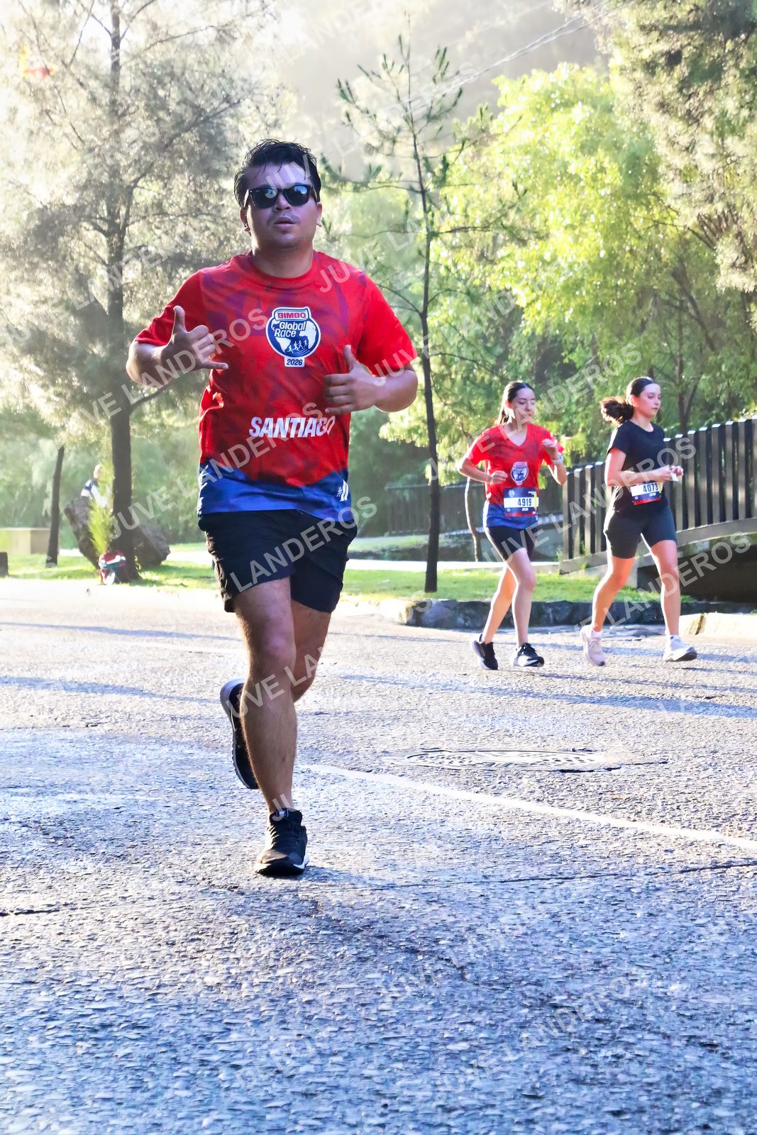 Foto de la CARRERA BIMBO GLOBAL RACE GUADALAJARA en Centro Comercial Andares, Blvd. Puerta de Hierro 4965, Zapopan a las 07:27 · dorsal 4919, 4073