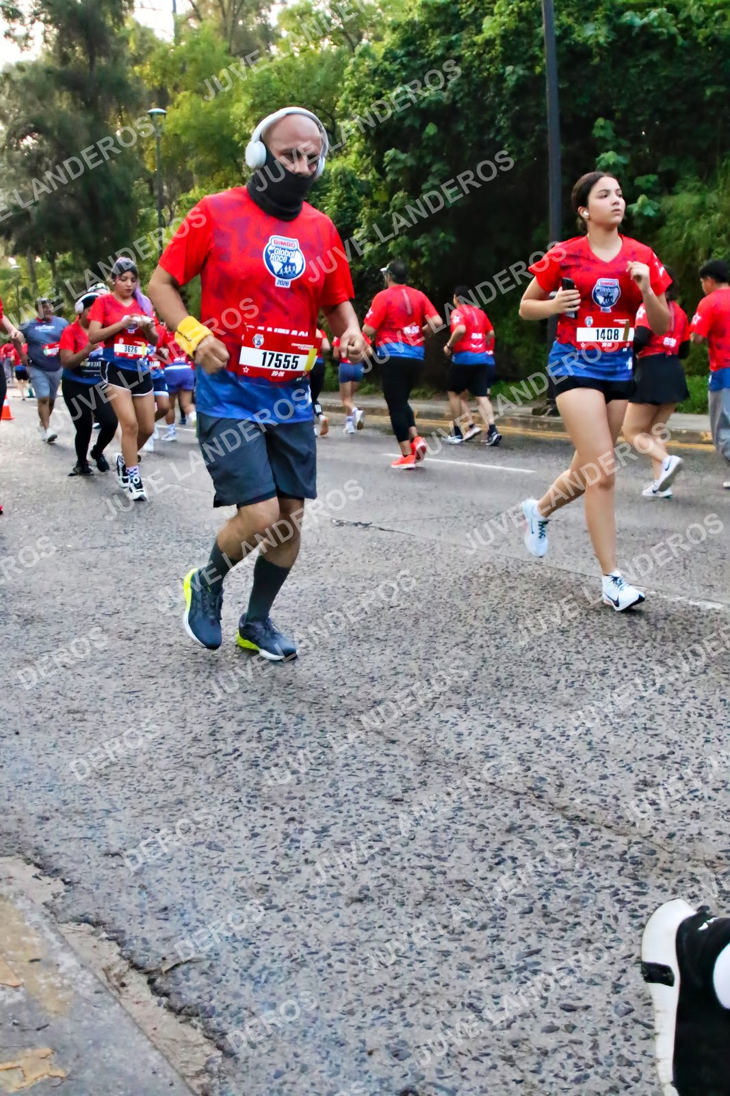 Foto de la CARRERA BIMBO GLOBAL RACE GUADALAJARA en Centro Comercial Andares, Blvd. Puerta de Hierro 4965, Zapopan a las 07:01 · dorsal 17555, 1408