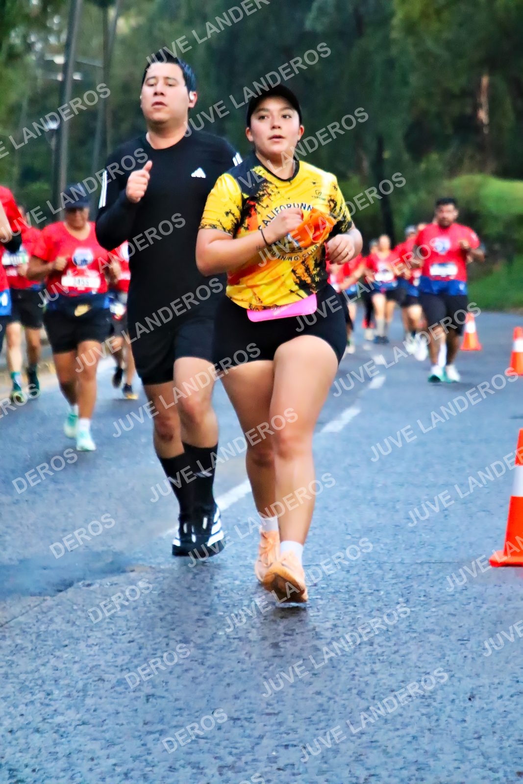 Foto de la CARRERA BIMBO GLOBAL RACE GUADALAJARA en Centro Comercial Andares, Blvd. Puerta de Hierro 4965, Zapopan a las 04:51