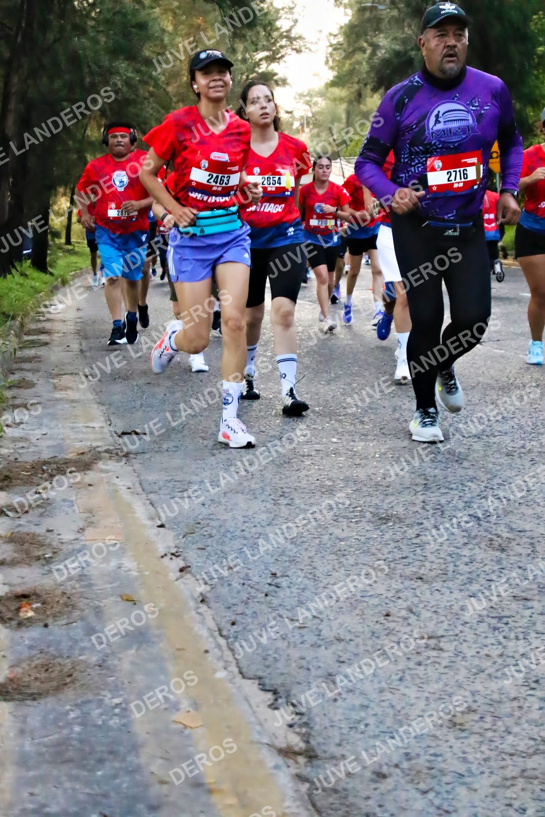 Foto de la CARRERA BIMBO GLOBAL RACE GUADALAJARA en Centro Comercial Andares, Blvd. Puerta de Hierro 4965, Zapopan a las 06:56 · dorsal 2854, 2716, 2463, 287
