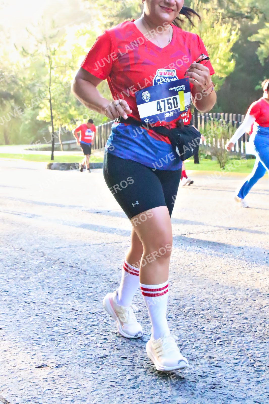 Foto de la CARRERA BIMBO GLOBAL RACE GUADALAJARA en Centro Comercial Andares, Blvd. Puerta de Hierro 4965, Zapopan a las 07:29 · dorsal 4750