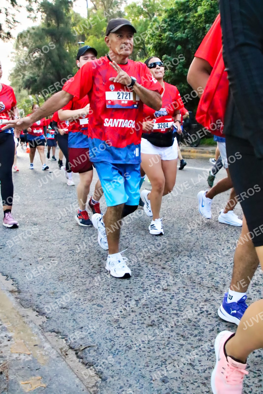 Foto de la CARRERA BIMBO GLOBAL RACE GUADALAJARA en Centro Comercial Andares, Blvd. Puerta de Hierro 4965, Zapopan a las 07:01 · dorsal 2721, 3204