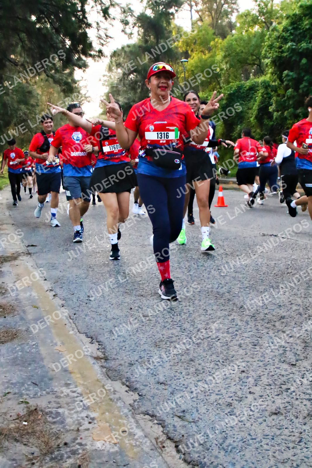 Foto de la CARRERA BIMBO GLOBAL RACE GUADALAJARA en Centro Comercial Andares, Blvd. Puerta de Hierro 4965, Zapopan a las 06:56 · dorsal 1316, 17600