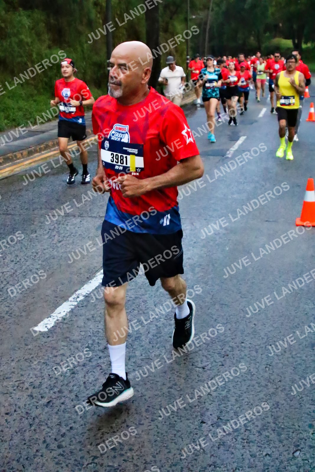 Foto de la CARRERA BIMBO GLOBAL RACE GUADALAJARA en Centro Comercial Andares, Blvd. Puerta de Hierro 4965, Zapopan a las 06:40 · dorsal 3981, 5267