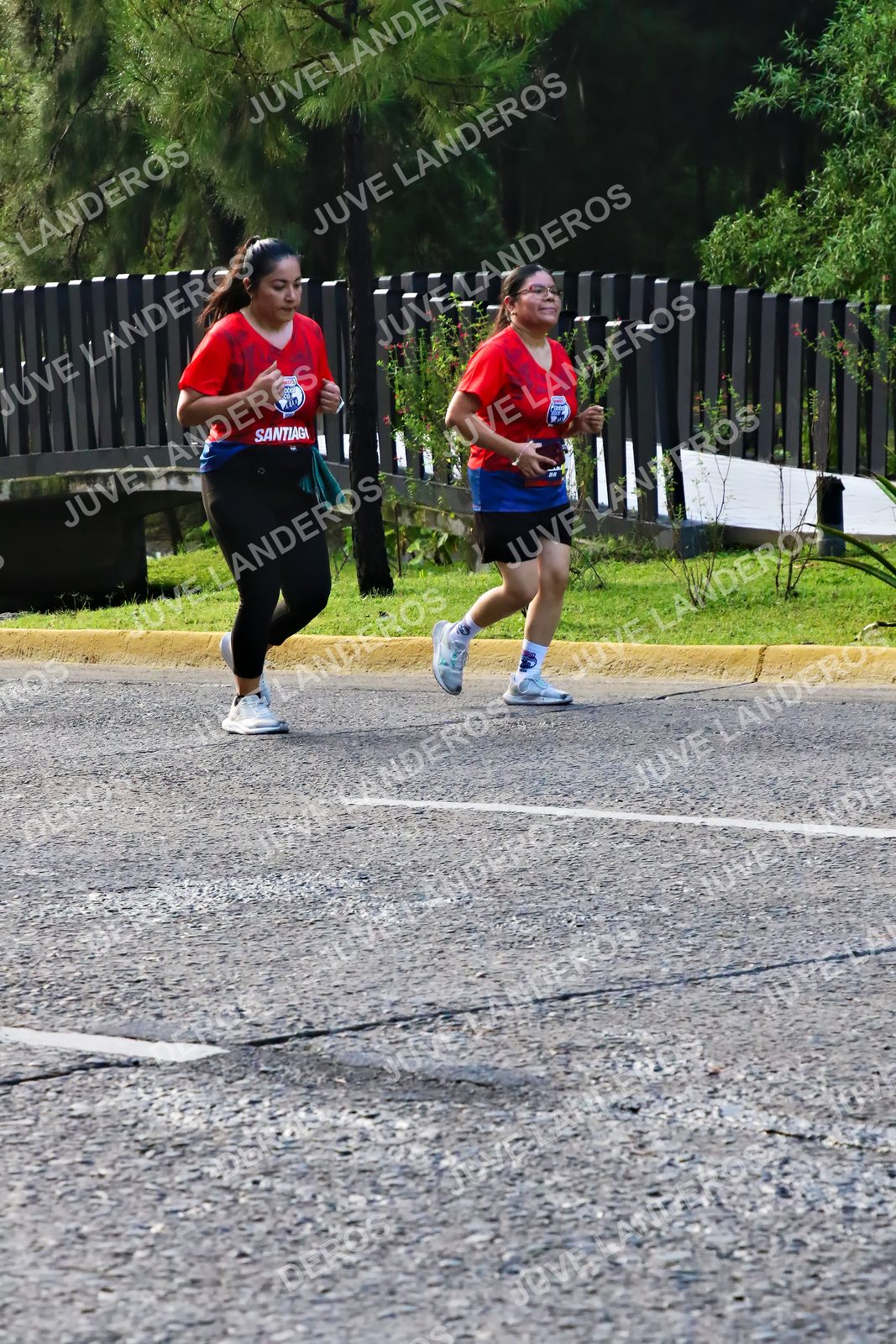 Foto de la CARRERA BIMBO GLOBAL RACE GUADALAJARA en Centro Comercial Andares, Blvd. Puerta de Hierro 4965, Zapopan a las 07:43