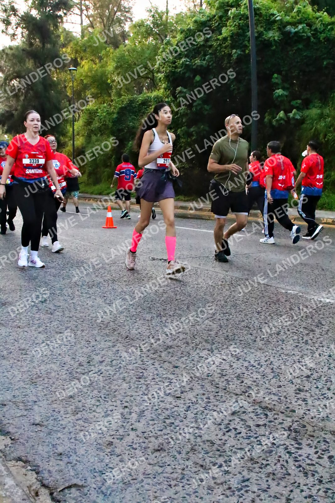 Foto de la CARRERA BIMBO GLOBAL RACE GUADALAJARA en Centro Comercial Andares, Blvd. Puerta de Hierro 4965, Zapopan a las 07:06 · dorsal 3339, 2973