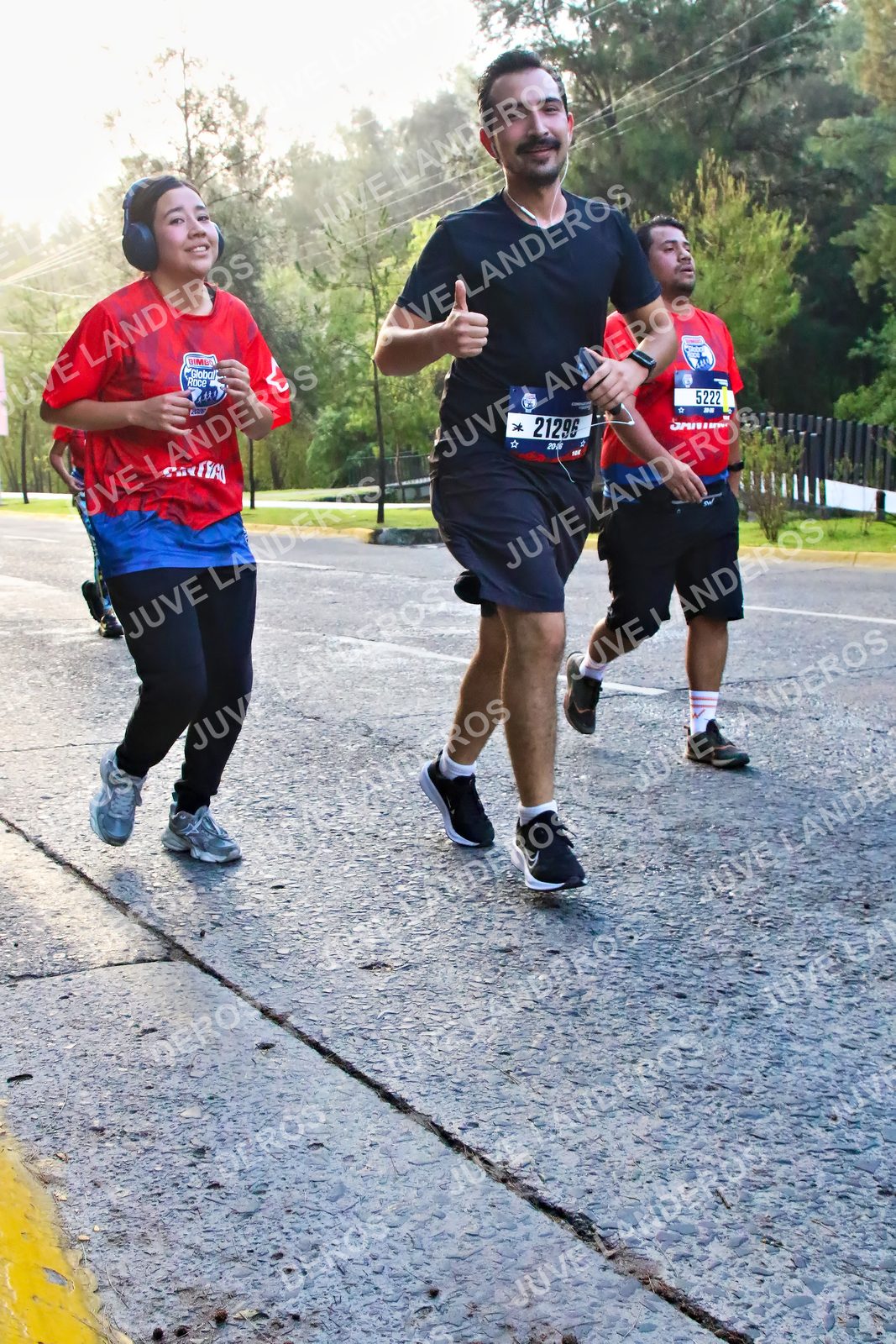 Foto de la CARRERA BIMBO GLOBAL RACE GUADALAJARA en Centro Comercial Andares, Blvd. Puerta de Hierro 4965, Zapopan a las 07:39 · dorsal 5222, 21296