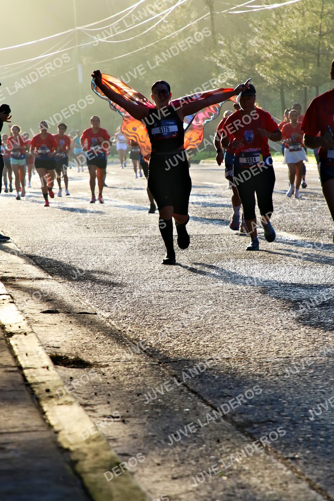 Foto de la CARRERA BIMBO GLOBAL RACE GUADALAJARA en Centro Comercial Andares, Blvd. Puerta de Hierro 4965, Zapopan a las 07:26 · dorsal 5175, 3924