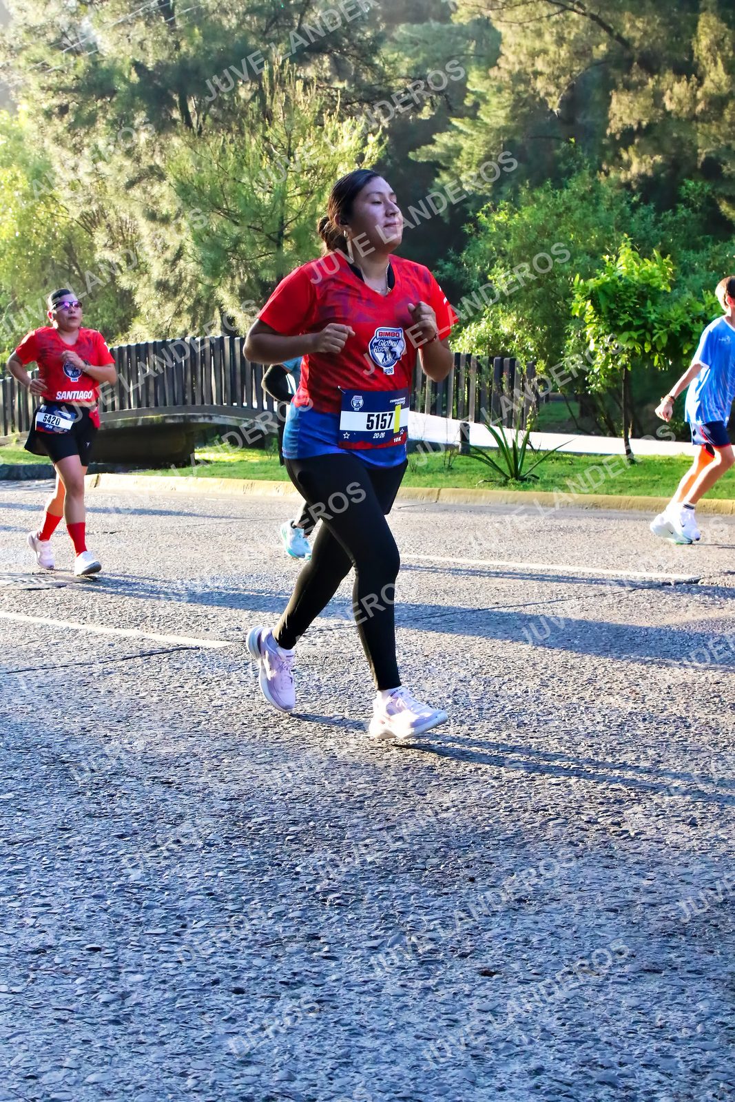 Foto de la CARRERA BIMBO GLOBAL RACE GUADALAJARA en Centro Comercial Andares, Blvd. Puerta de Hierro 4965, Zapopan a las 07:30 · dorsal 5157, 5420