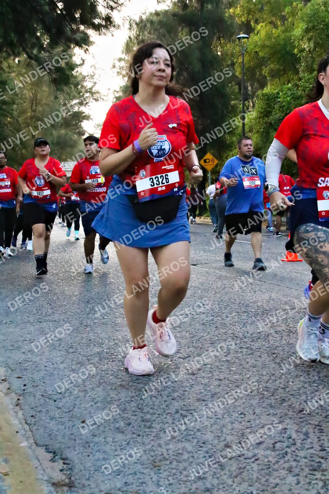 Foto de la CARRERA BIMBO GLOBAL RACE GUADALAJARA en Centro Comercial Andares, Blvd. Puerta de Hierro 4965, Zapopan a las 07:05 · dorsal 3326, 1202, 1416, 1417