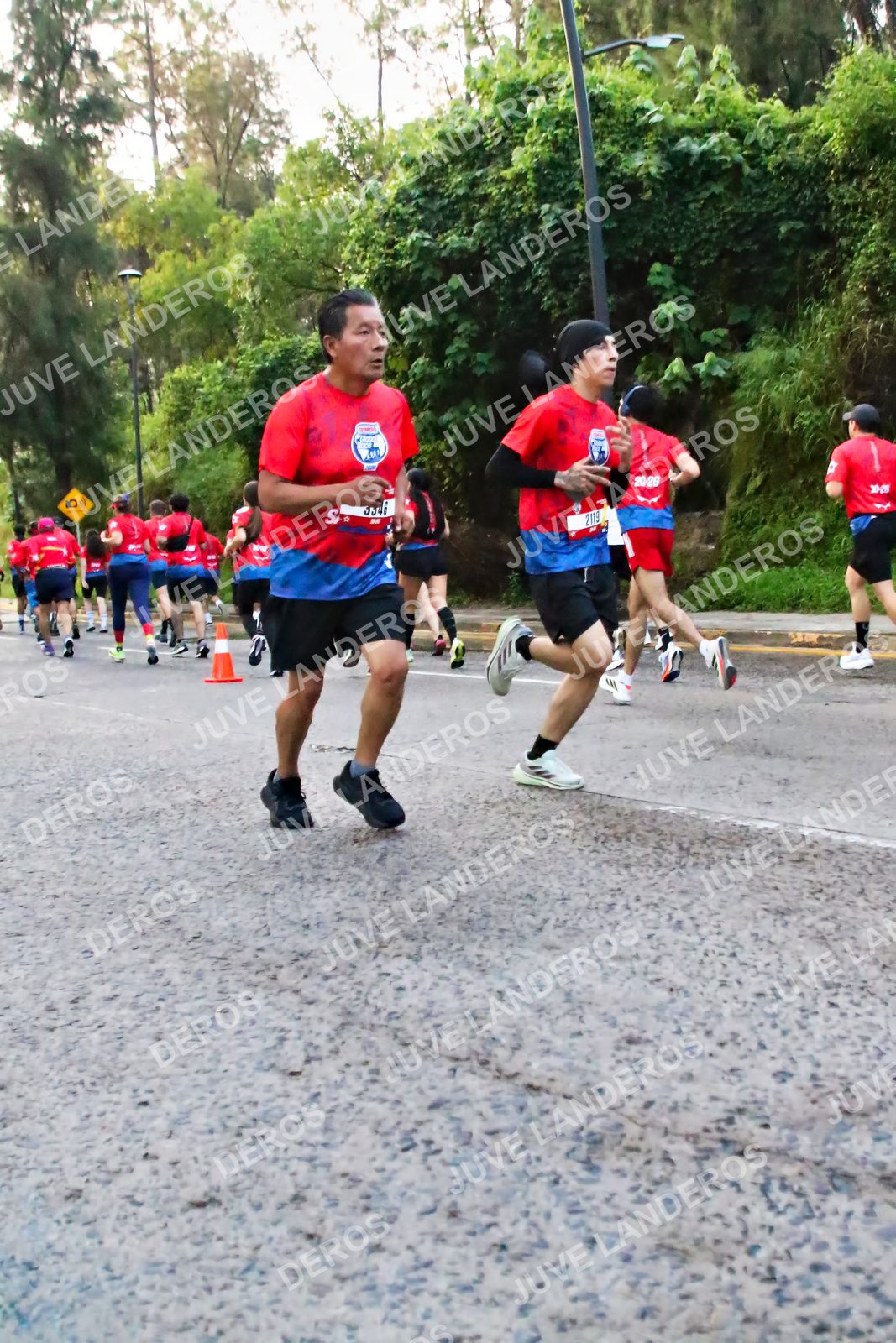 Foto de la CARRERA BIMBO GLOBAL RACE GUADALAJARA en Centro Comercial Andares, Blvd. Puerta de Hierro 4965, Zapopan a las 05:00