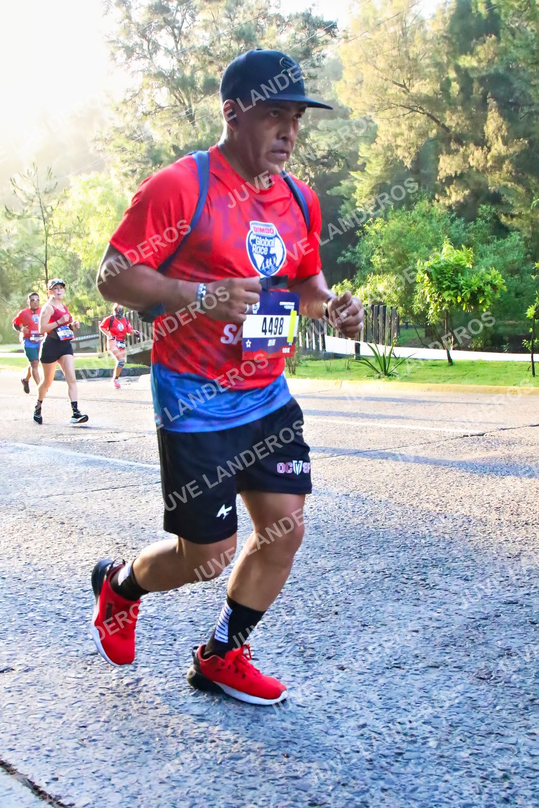 Foto de la CARRERA BIMBO GLOBAL RACE GUADALAJARA en Centro Comercial Andares, Blvd. Puerta de Hierro 4965, Zapopan a las 07:24 · dorsal 4498