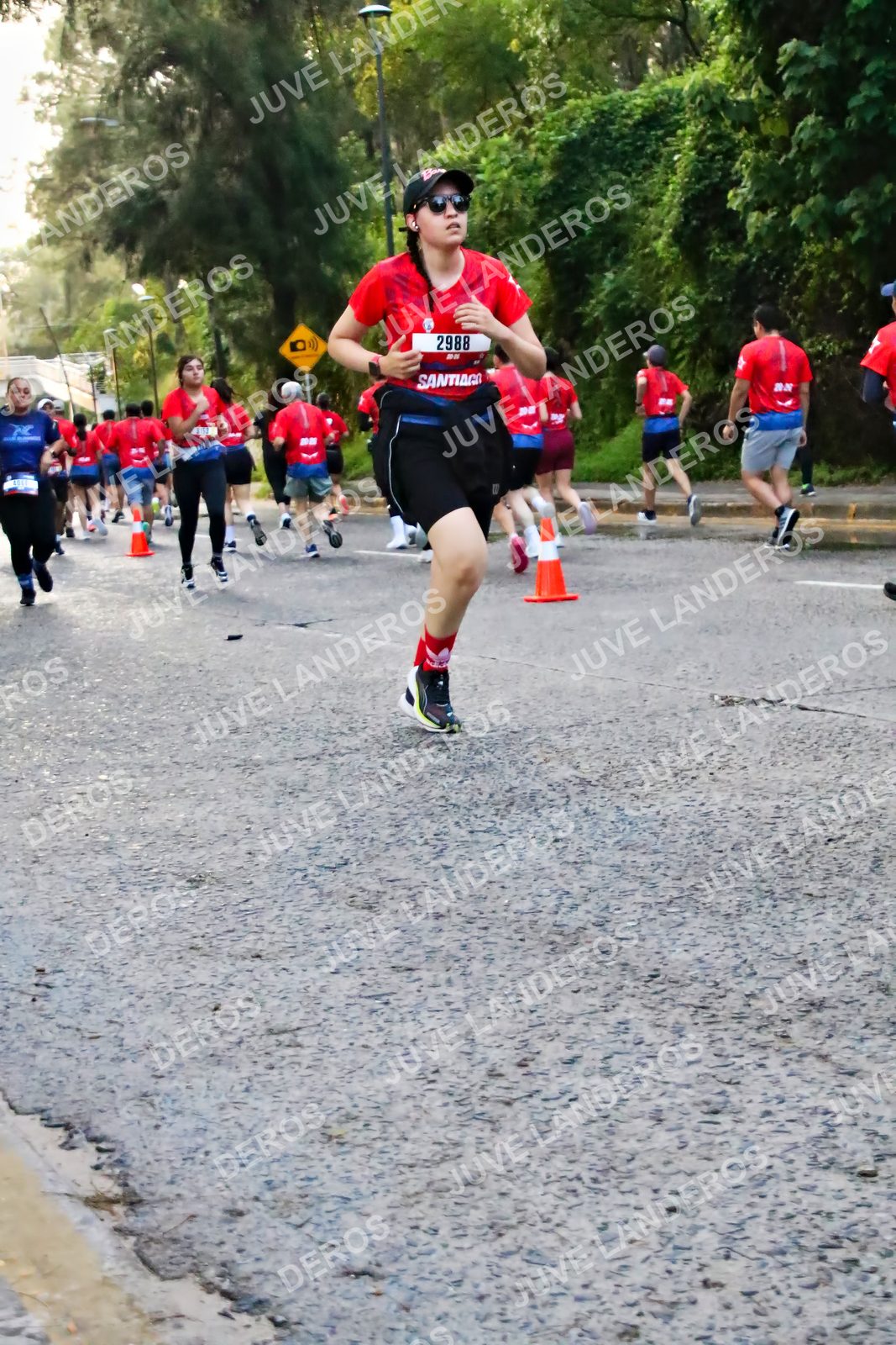 Foto de la CARRERA BIMBO GLOBAL RACE GUADALAJARA en Centro Comercial Andares, Blvd. Puerta de Hierro 4965, Zapopan a las 06:55 · dorsal 2988