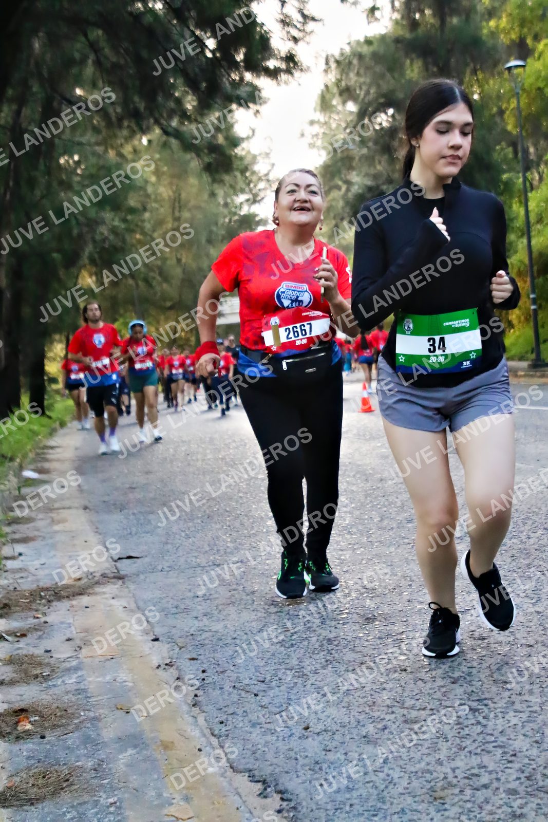 Foto de la CARRERA BIMBO GLOBAL RACE GUADALAJARA en Centro Comercial Andares, Blvd. Puerta de Hierro 4965, Zapopan a las 07:04 · dorsal 34, 2667
