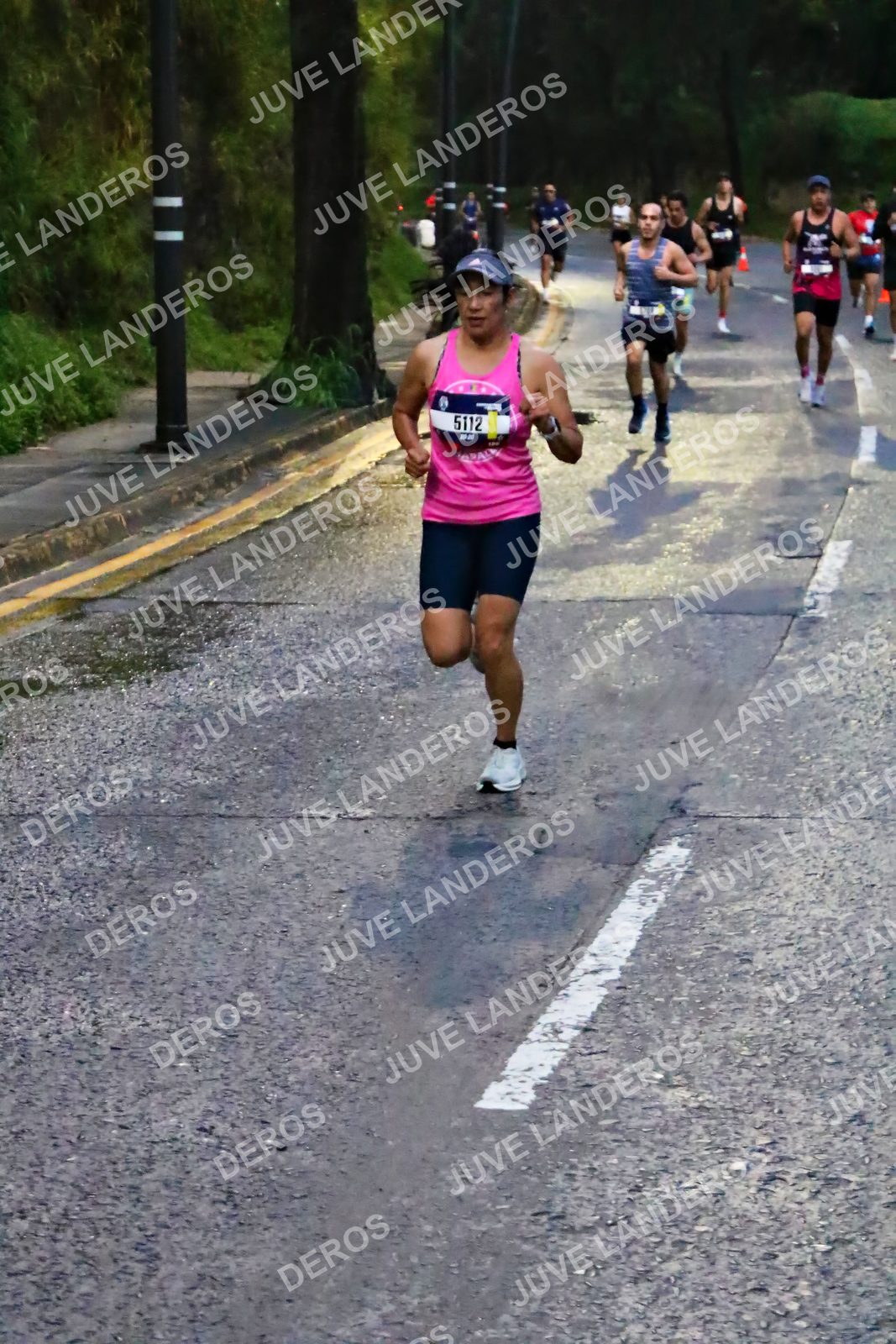 Foto de la CARRERA BIMBO GLOBAL RACE GUADALAJARA en Centro Comercial Andares, Blvd. Puerta de Hierro 4965, Zapopan a las 06:36 · dorsal 5112