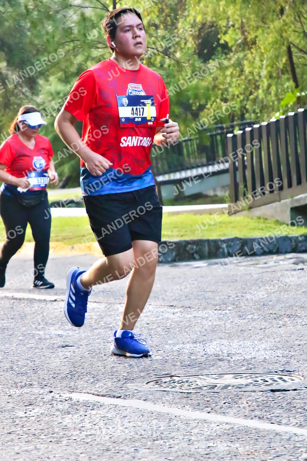 Foto de la CARRERA BIMBO GLOBAL RACE GUADALAJARA en Centro Comercial Andares, Blvd. Puerta de Hierro 4965, Zapopan a las 07:35 · dorsal 4417, 5235