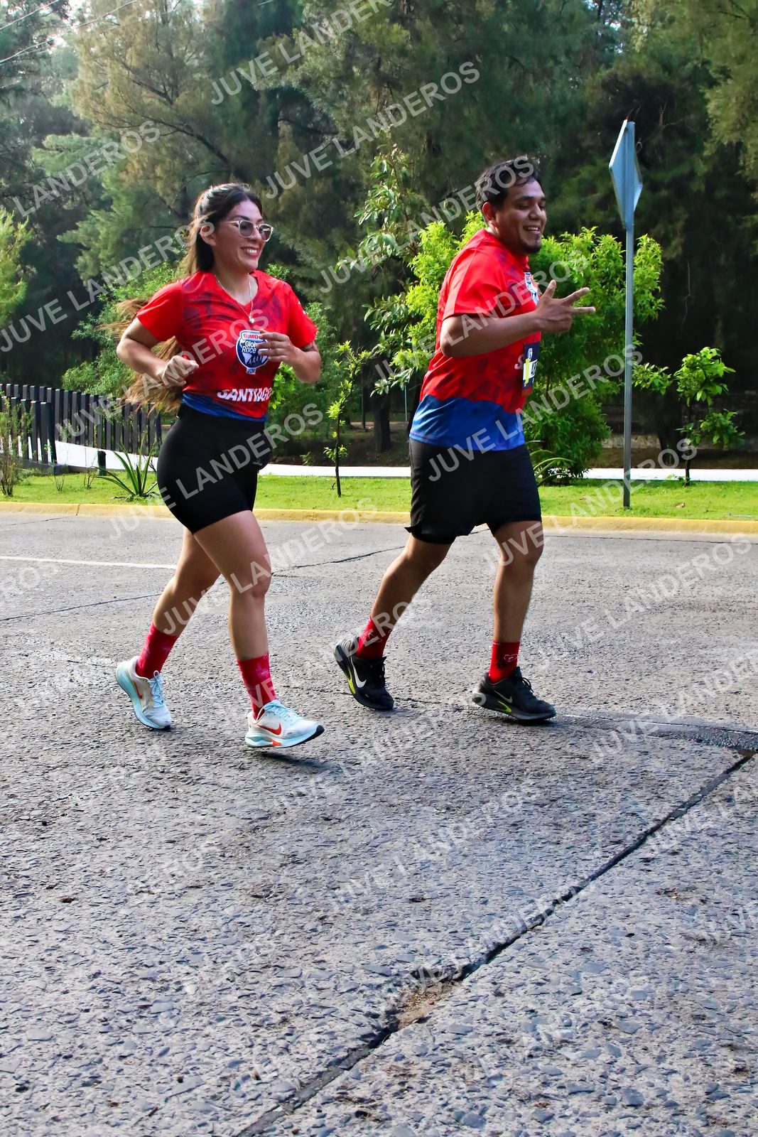 Foto de la CARRERA BIMBO GLOBAL RACE GUADALAJARA en Centro Comercial Andares, Blvd. Puerta de Hierro 4965, Zapopan a las 07:45