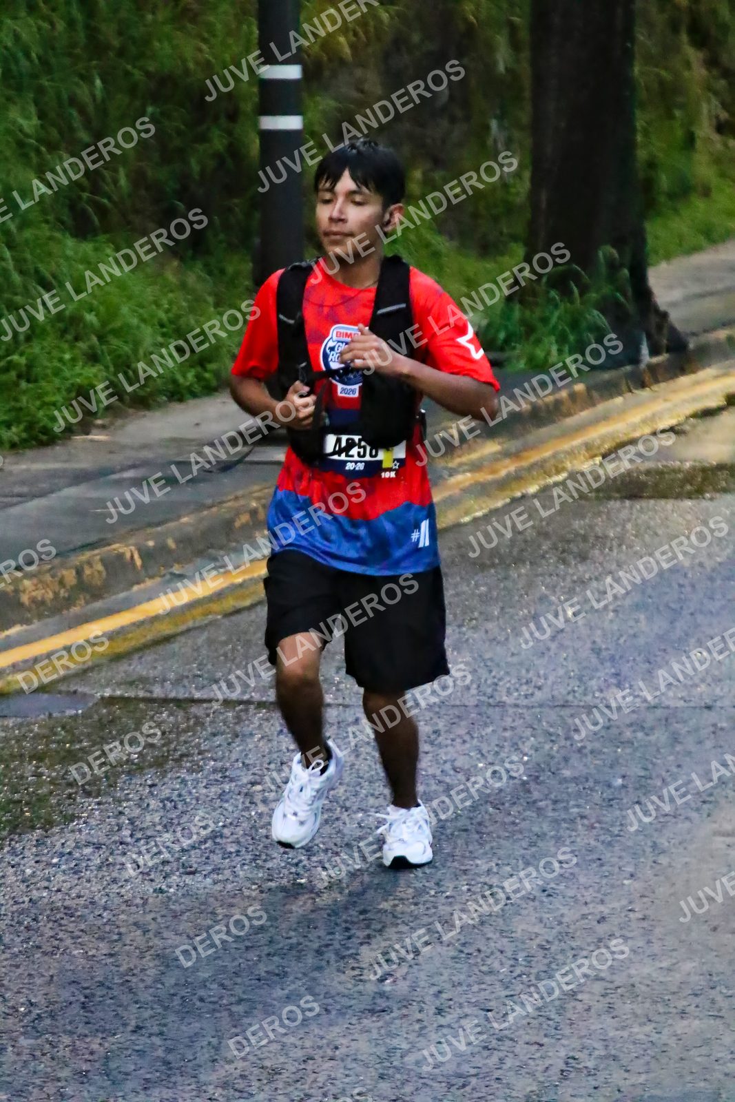 Foto de la CARRERA BIMBO GLOBAL RACE GUADALAJARA en Centro Comercial Andares, Blvd. Puerta de Hierro 4965, Zapopan a las 06:38
