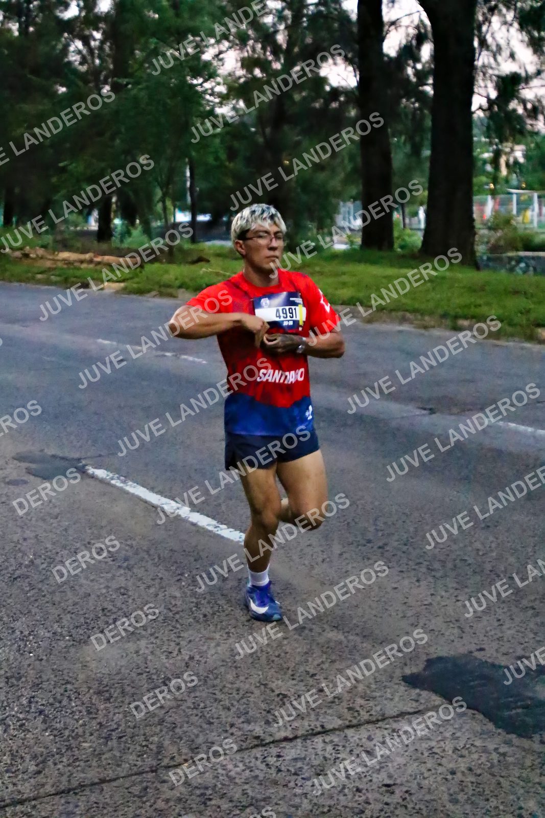Foto de la CARRERA BIMBO GLOBAL RACE GUADALAJARA en Centro Comercial Andares, Blvd. Puerta de Hierro 4965, Zapopan a las 06:35 · dorsal 4991