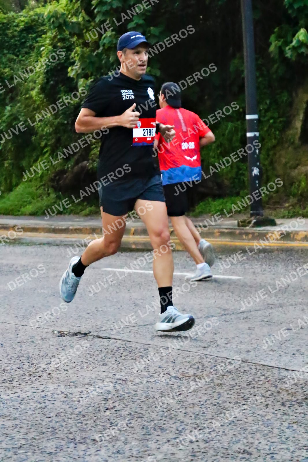 Foto de la CARRERA BIMBO GLOBAL RACE GUADALAJARA en Centro Comercial Andares, Blvd. Puerta de Hierro 4965, Zapopan a las 04:57 · dorsal 2796