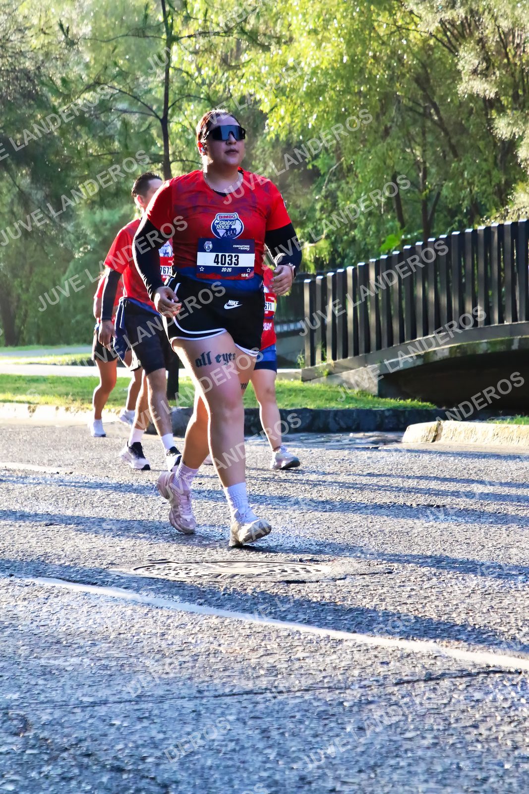 Foto de la CARRERA BIMBO GLOBAL RACE GUADALAJARA en Centro Comercial Andares, Blvd. Puerta de Hierro 4965, Zapopan a las 07:29 · dorsal 4033