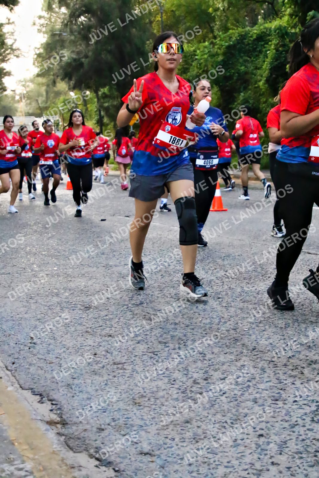 Foto de la CARRERA BIMBO GLOBAL RACE GUADALAJARA en Centro Comercial Andares, Blvd. Puerta de Hierro 4965, Zapopan a las 06:55 · dorsal 4060, 1881