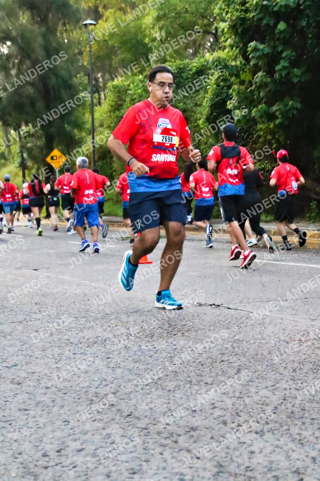 Foto de la CARRERA BIMBO GLOBAL RACE GUADALAJARA en Centro Comercial Andares, Blvd. Puerta de Hierro 4965, Zapopan a las 05:00 · dorsal 2698