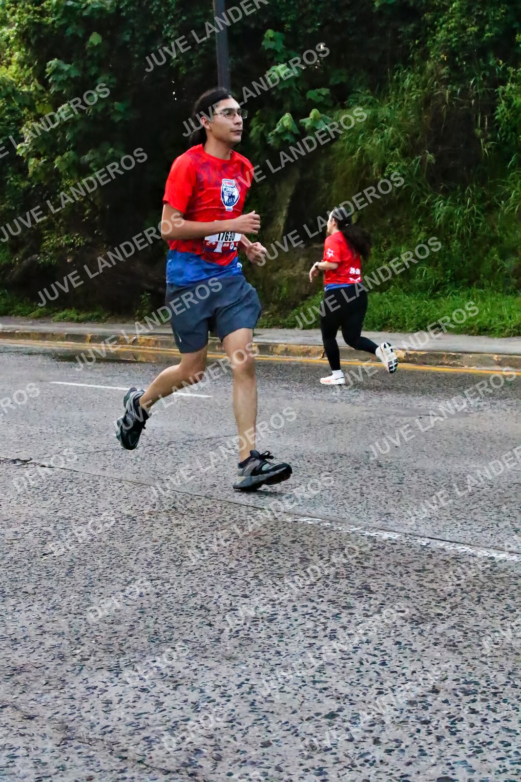 Foto de la CARRERA BIMBO GLOBAL RACE GUADALAJARA en Centro Comercial Andares, Blvd. Puerta de Hierro 4965, Zapopan a las 07:10 · dorsal 17630