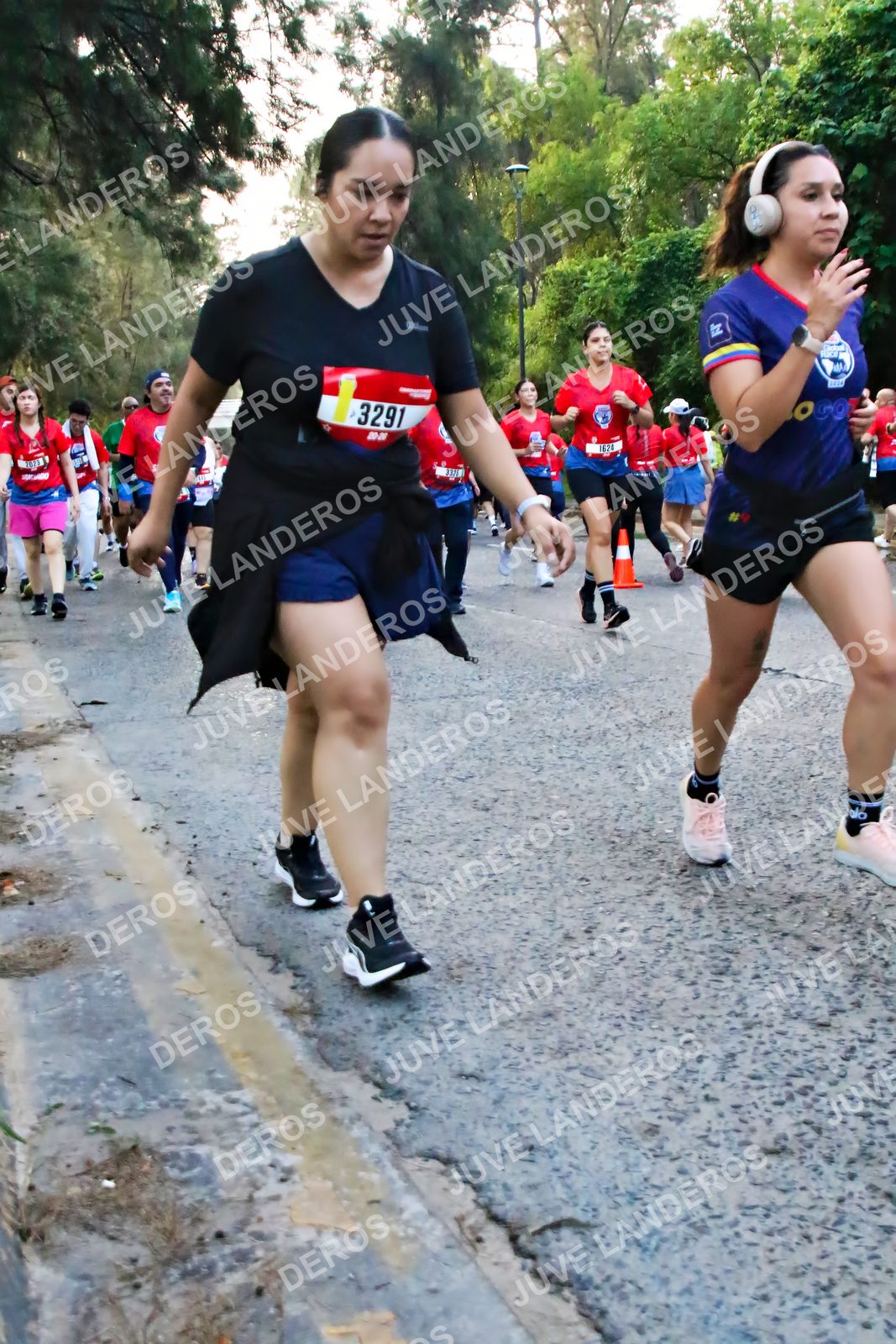 Foto de la CARRERA BIMBO GLOBAL RACE GUADALAJARA en Centro Comercial Andares, Blvd. Puerta de Hierro 4965, Zapopan a las 07:02 · dorsal 3291, 1624