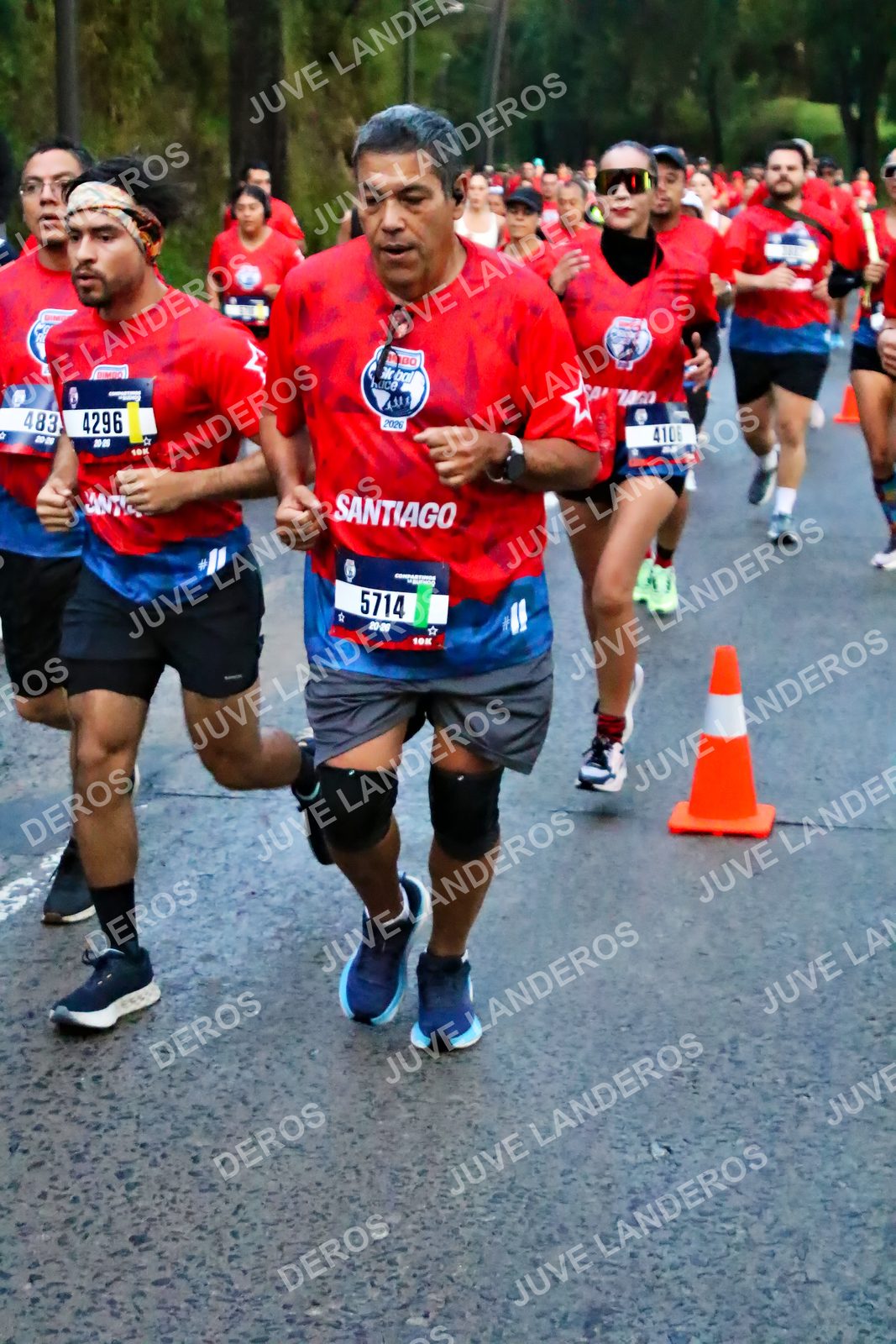 Foto de la CARRERA BIMBO GLOBAL RACE GUADALAJARA en Centro Comercial Andares, Blvd. Puerta de Hierro 4965, Zapopan a las 04:48 · dorsal 4296, 5714, 483, 4106