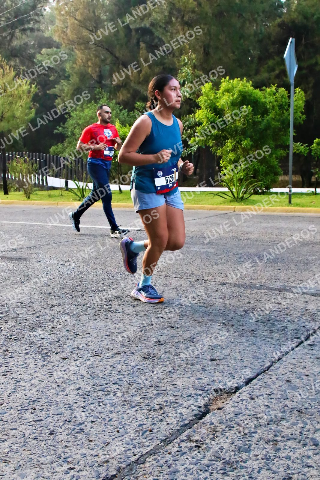 Foto de la CARRERA BIMBO GLOBAL RACE GUADALAJARA en Centro Comercial Andares, Blvd. Puerta de Hierro 4965, Zapopan a las 07:40