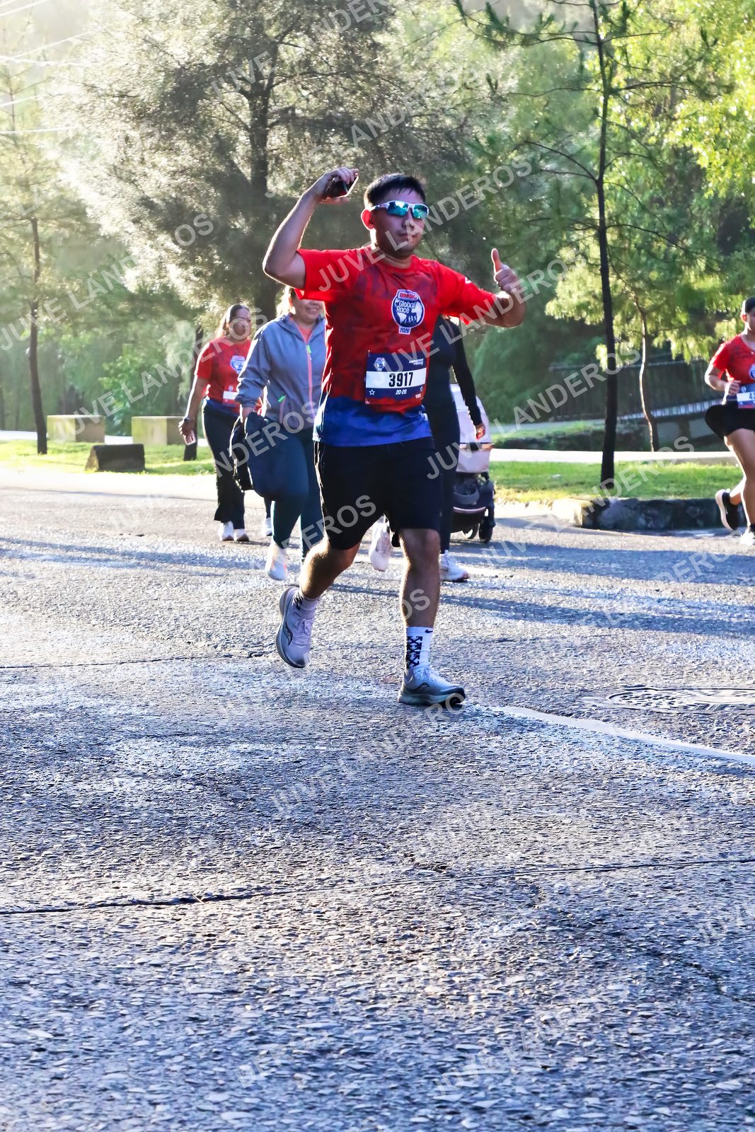 Foto de la CARRERA BIMBO GLOBAL RACE GUADALAJARA en Centro Comercial Andares, Blvd. Puerta de Hierro 4965, Zapopan a las 07:26 · dorsal 3917