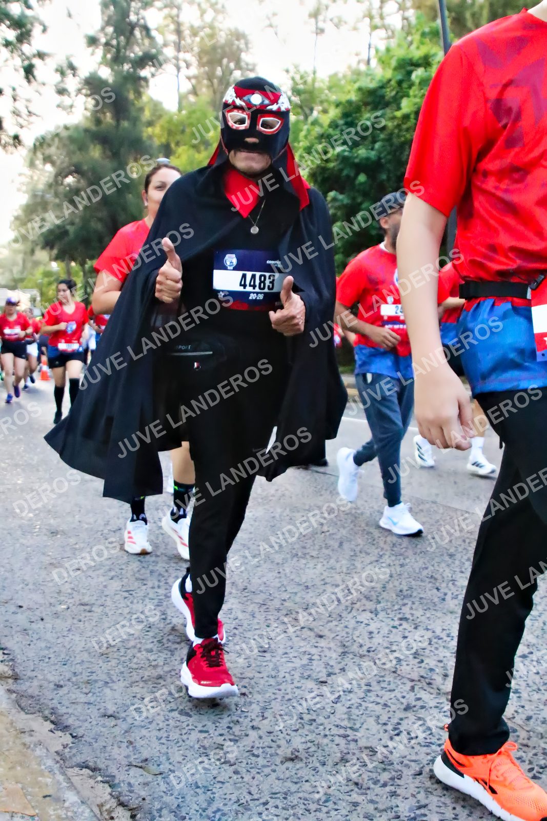 Foto de la CARRERA BIMBO GLOBAL RACE GUADALAJARA en Centro Comercial Andares, Blvd. Puerta de Hierro 4965, Zapopan a las 07:00 · dorsal 4483, 24