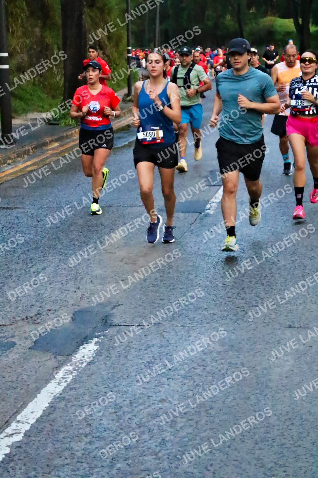 Foto de la CARRERA BIMBO GLOBAL RACE GUADALAJARA en Centro Comercial Andares, Blvd. Puerta de Hierro 4965, Zapopan a las 06:40 · dorsal 3995, 5080