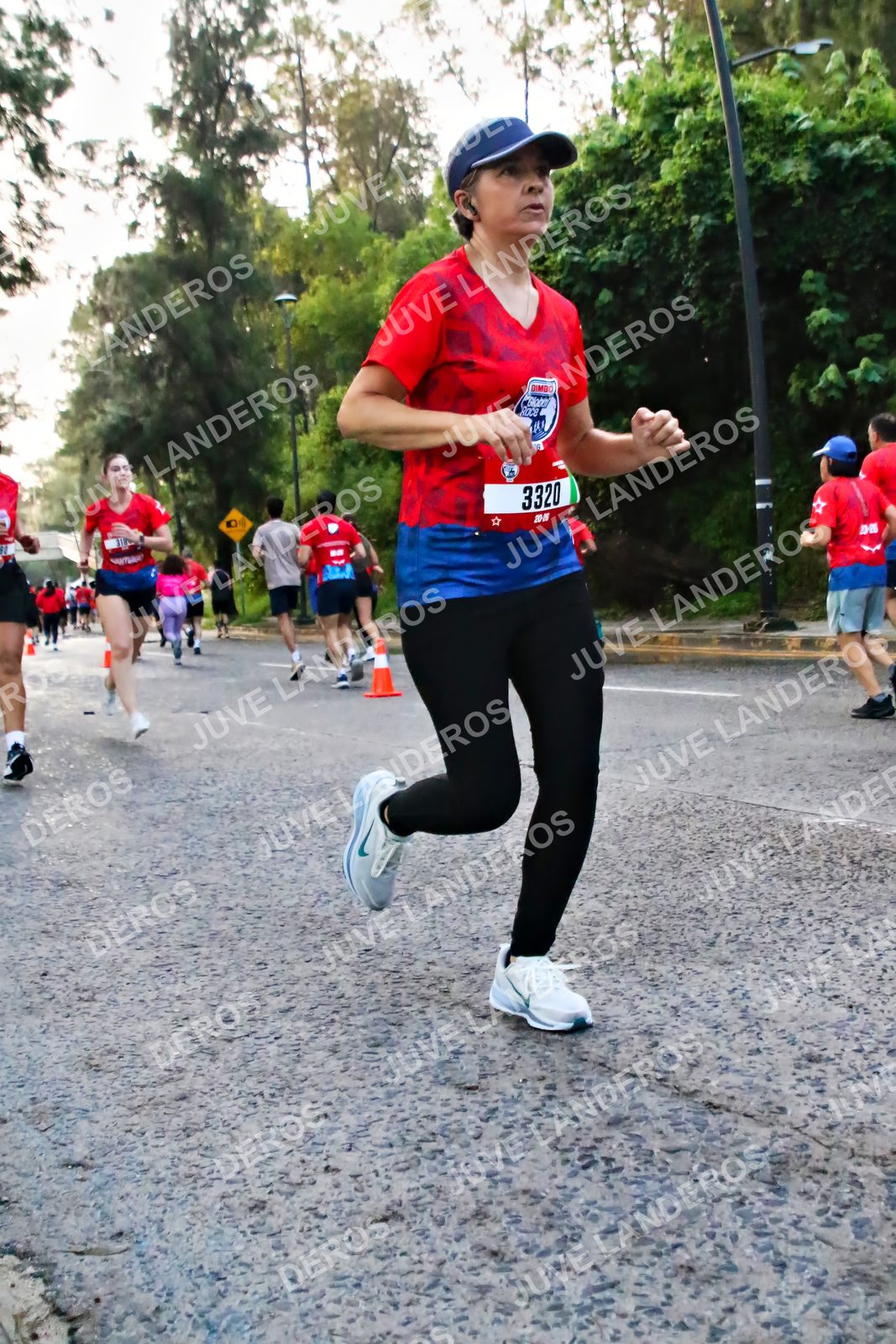 Foto de la CARRERA BIMBO GLOBAL RACE GUADALAJARA en Centro Comercial Andares, Blvd. Puerta de Hierro 4965, Zapopan a las 05:00 · dorsal 3320