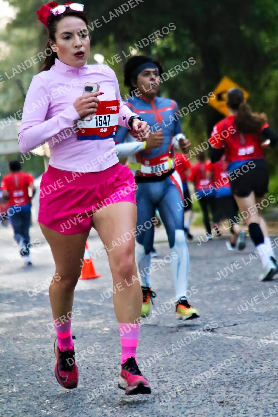 Foto de la CARRERA BIMBO GLOBAL RACE GUADALAJARA en Centro Comercial Andares, Blvd. Puerta de Hierro 4965, Zapopan a las 04:56 · dorsal 1547, 3050