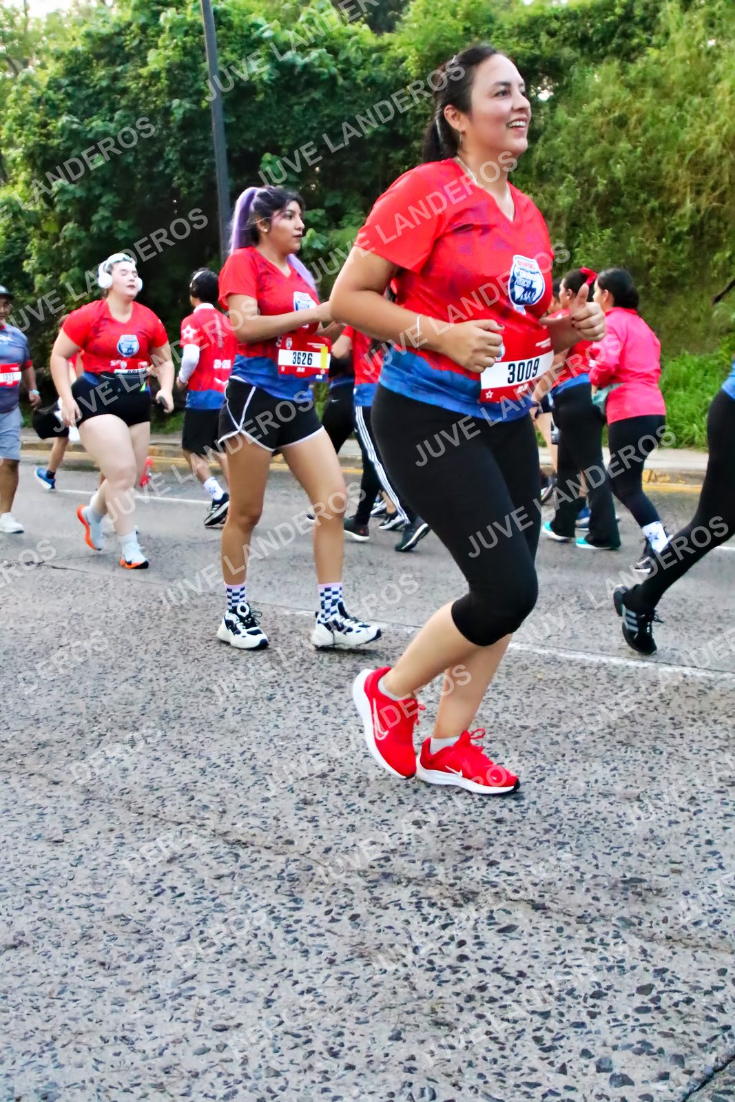 Foto de la CARRERA BIMBO GLOBAL RACE GUADALAJARA en Centro Comercial Andares, Blvd. Puerta de Hierro 4965, Zapopan a las 07:01 · dorsal 3009
