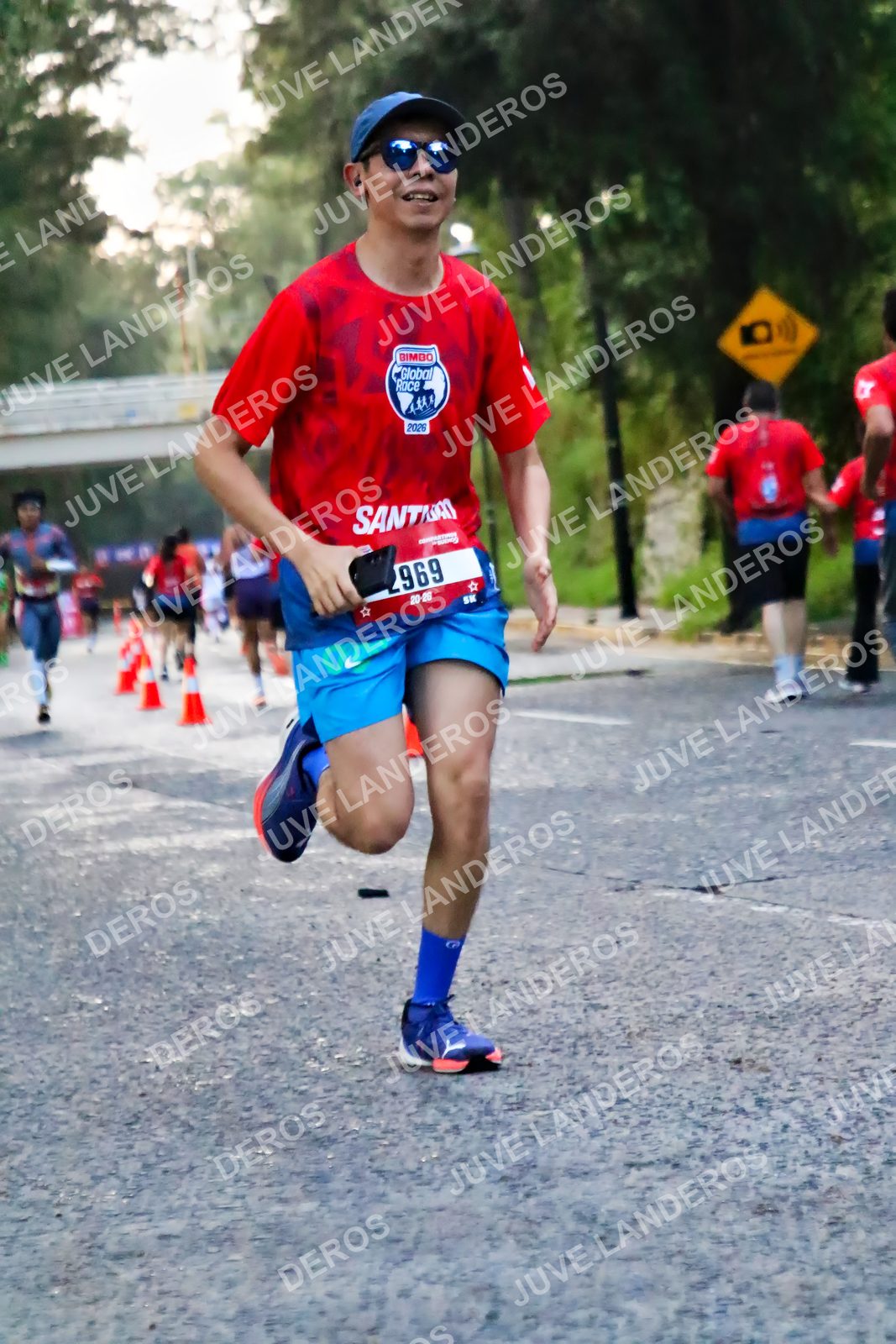 Foto de la CARRERA BIMBO GLOBAL RACE GUADALAJARA en Centro Comercial Andares, Blvd. Puerta de Hierro 4965, Zapopan a las 04:56