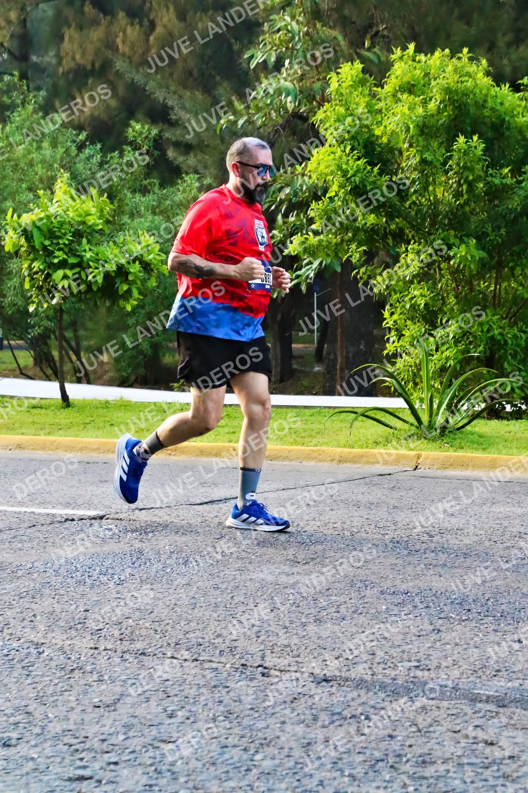 Foto de la CARRERA BIMBO GLOBAL RACE GUADALAJARA en Centro Comercial Andares, Blvd. Puerta de Hierro 4965, Zapopan a las 07:40
