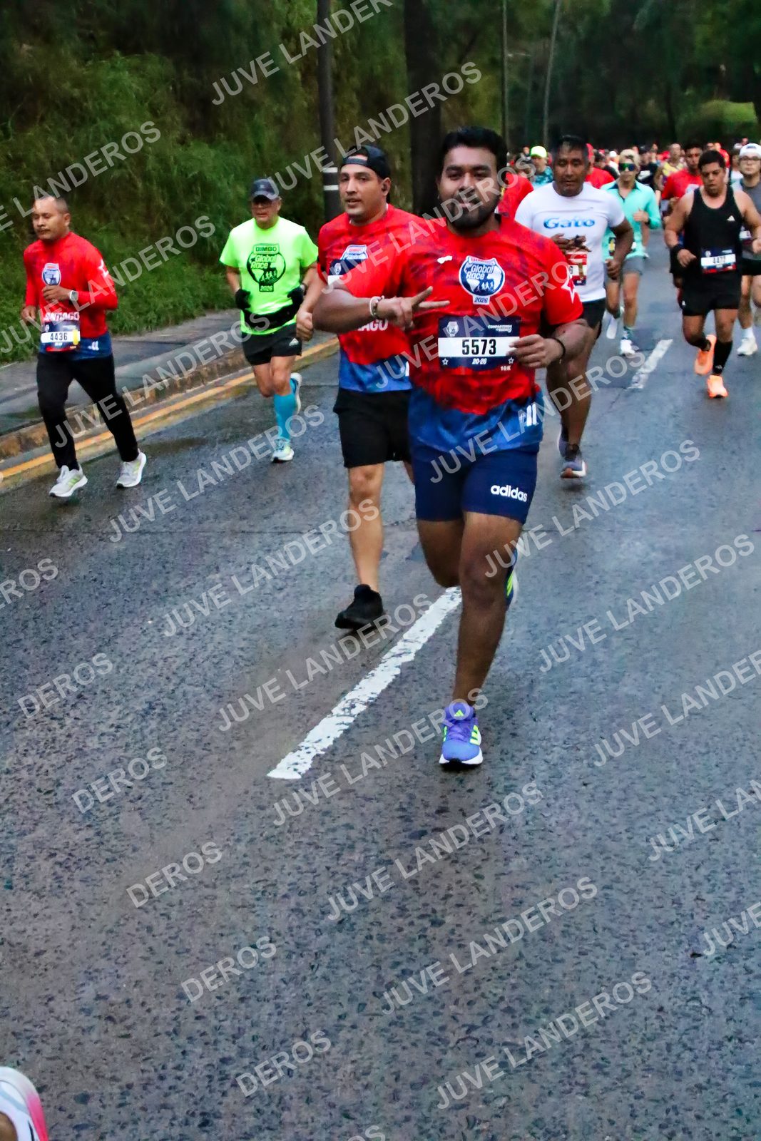 Foto de la CARRERA BIMBO GLOBAL RACE GUADALAJARA en Centro Comercial Andares, Blvd. Puerta de Hierro 4965, Zapopan a las 06:40 · dorsal 5573, 4436