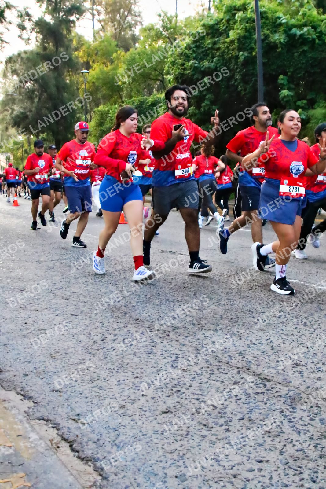 Foto de la CARRERA BIMBO GLOBAL RACE GUADALAJARA en Centro Comercial Andares, Blvd. Puerta de Hierro 4965, Zapopan a las 06:55 · dorsal 2781, 28, 1784