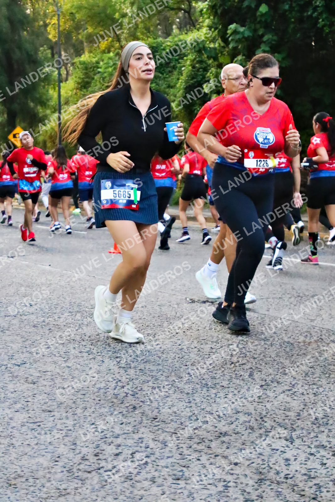 Foto de la CARRERA BIMBO GLOBAL RACE GUADALAJARA en Centro Comercial Andares, Blvd. Puerta de Hierro 4965, Zapopan a las 06:59 · dorsal 1226, 5685