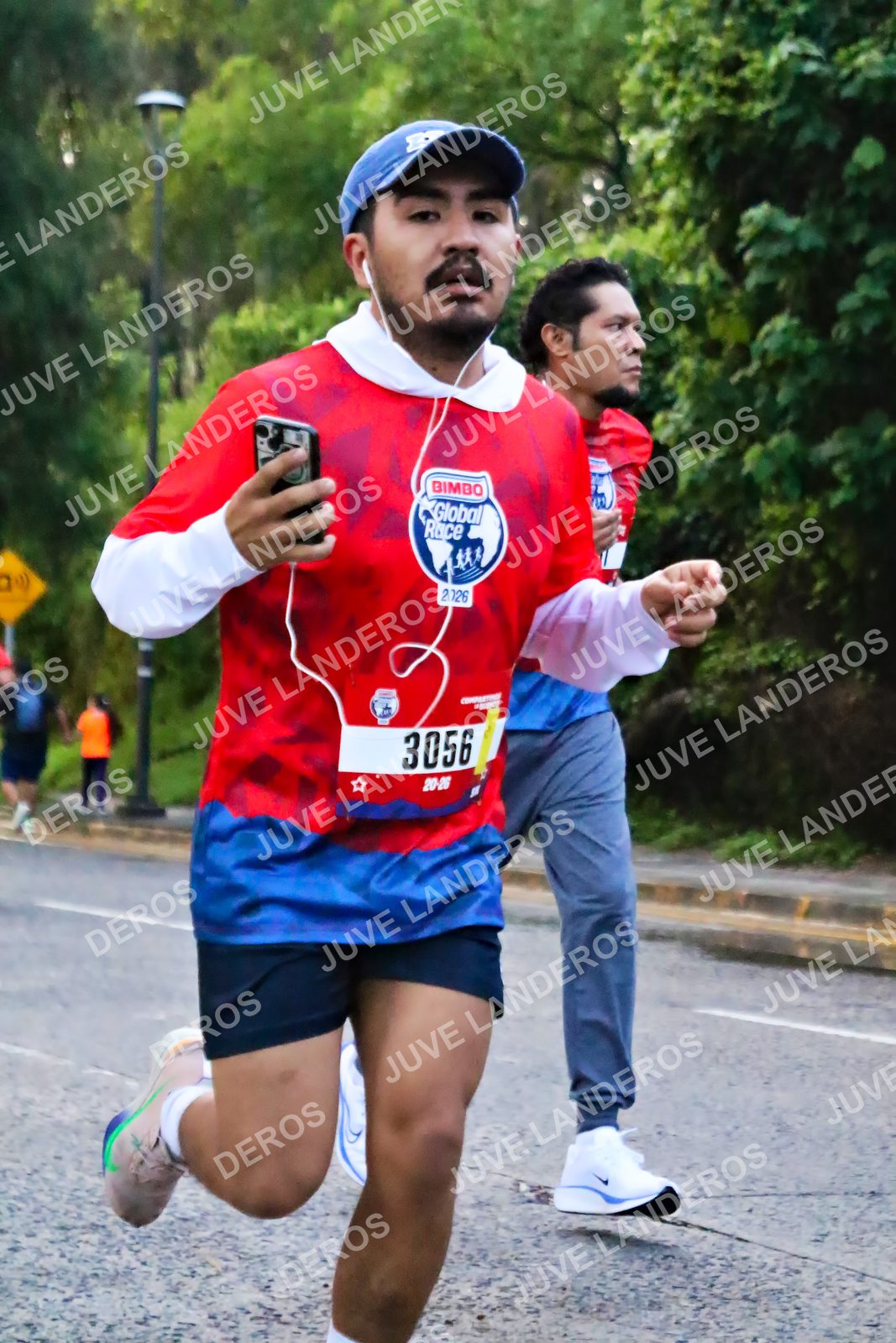 Foto de la CARRERA BIMBO GLOBAL RACE GUADALAJARA en Centro Comercial Andares, Blvd. Puerta de Hierro 4965, Zapopan a las 04:57 · dorsal 3056